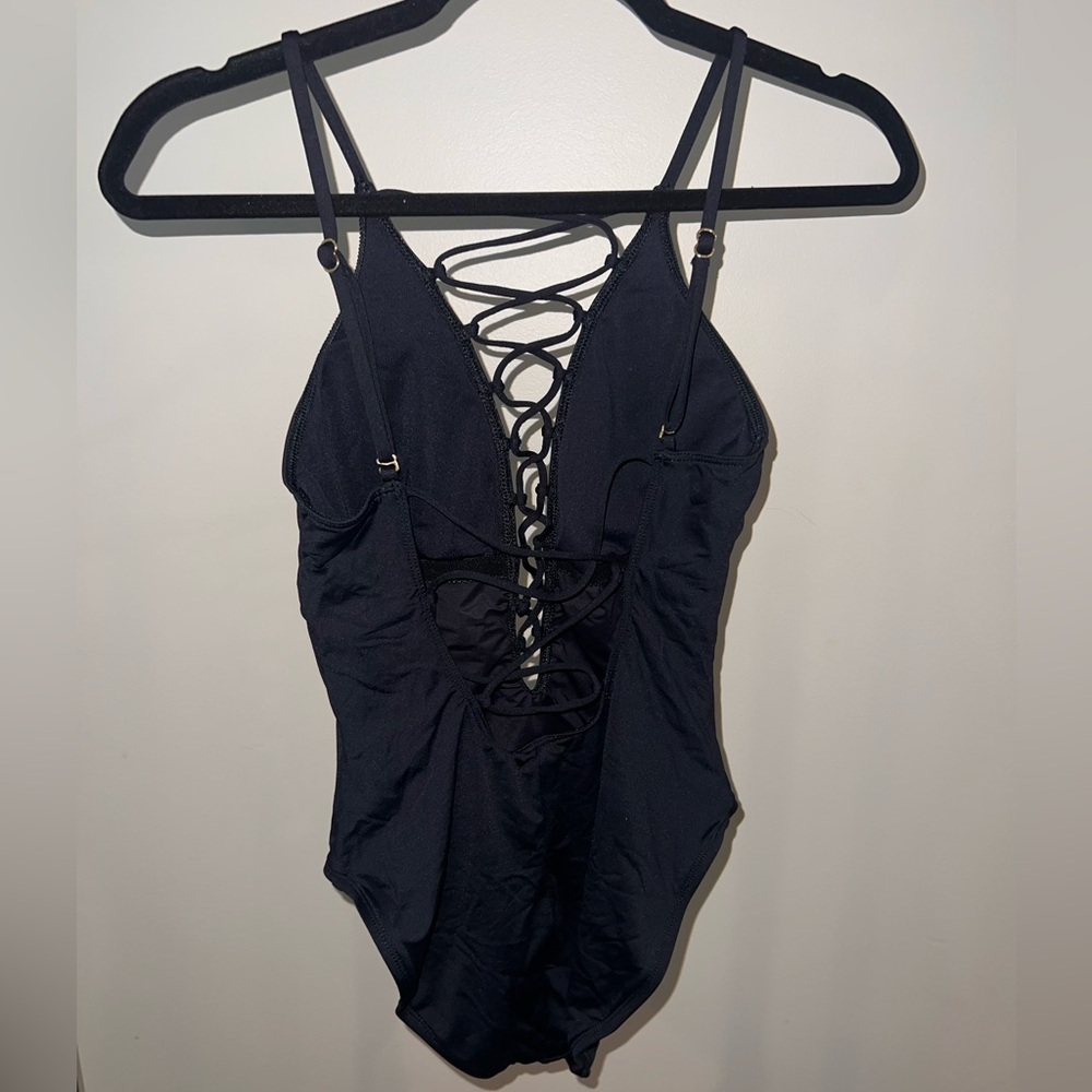 La Blanca Women’s Black Lace-Up One-Piece Swimsuit - Picture 4 of 7